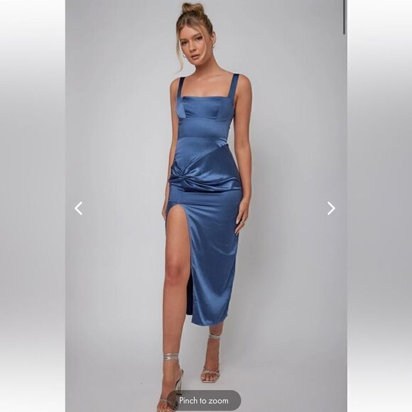 saints + secrets Dresses & Skirts - KRISTIN KNOTTED WAIST SPLIT MIDI DRESS NAVY✨